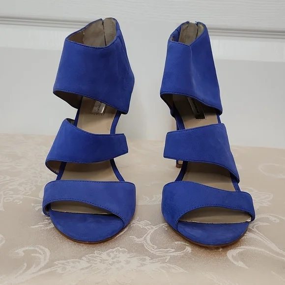 INC International Concepts bright cobalt blue stiletto statement heels size 9.5 - Picture 2 of 16